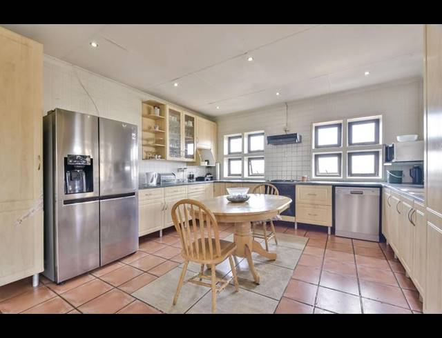 4 BEDROOM HOUSE FOR SALE IN WINCHESTER HILLS